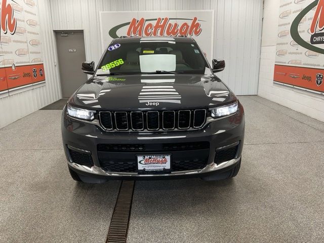 2025 Jeep Grand-Cherokee-L Laredo Altitude 4x4 - Image 2