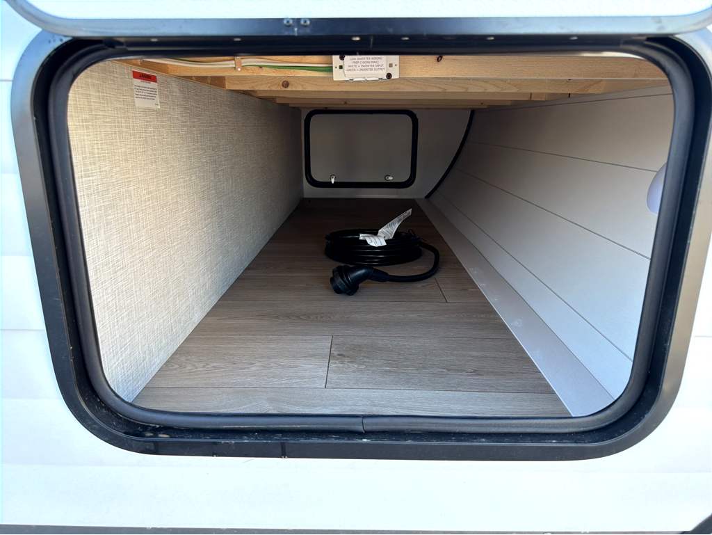 2027 Jayco Jay Flight SLX 210QB - Image 3