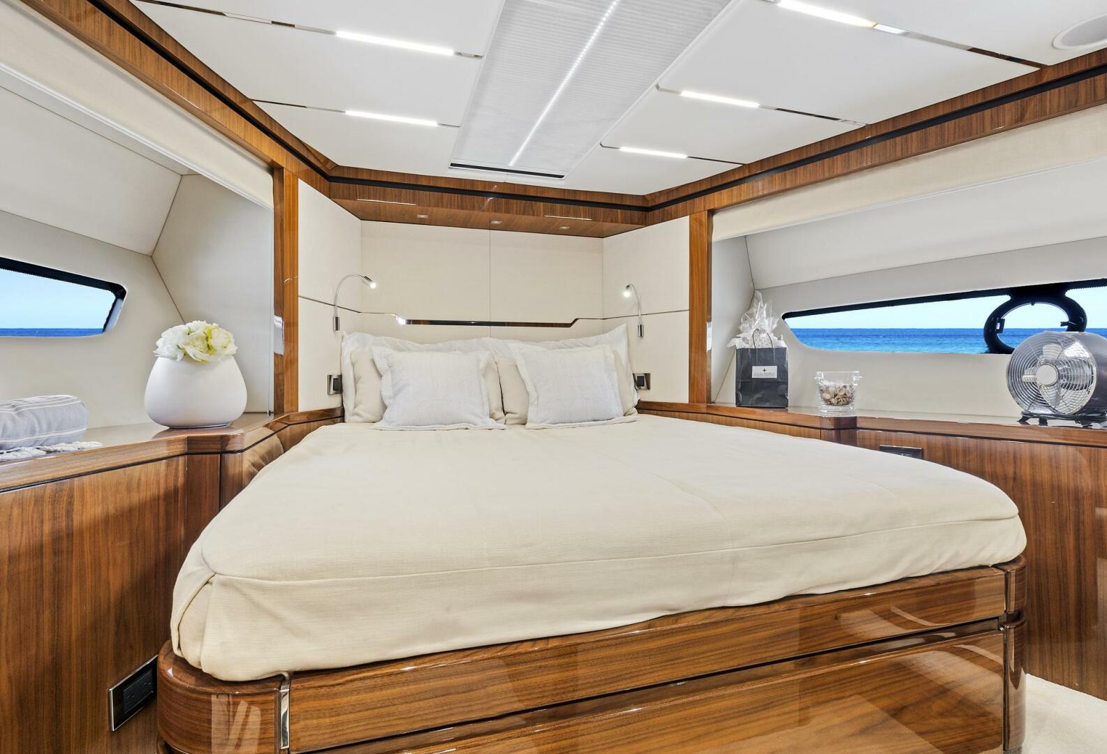 2017 Sunseeker 68 Sport Yacht - Image 49
