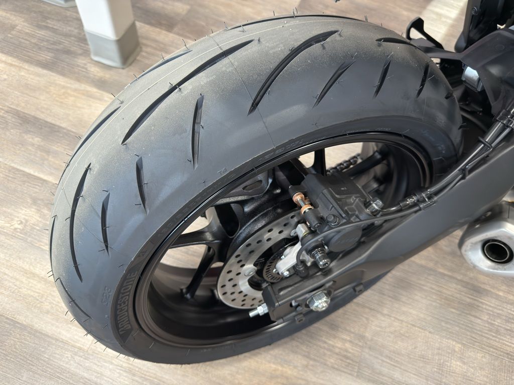 2026 Yamaha YZF-R7 70th Anniversary Edition - Image 54