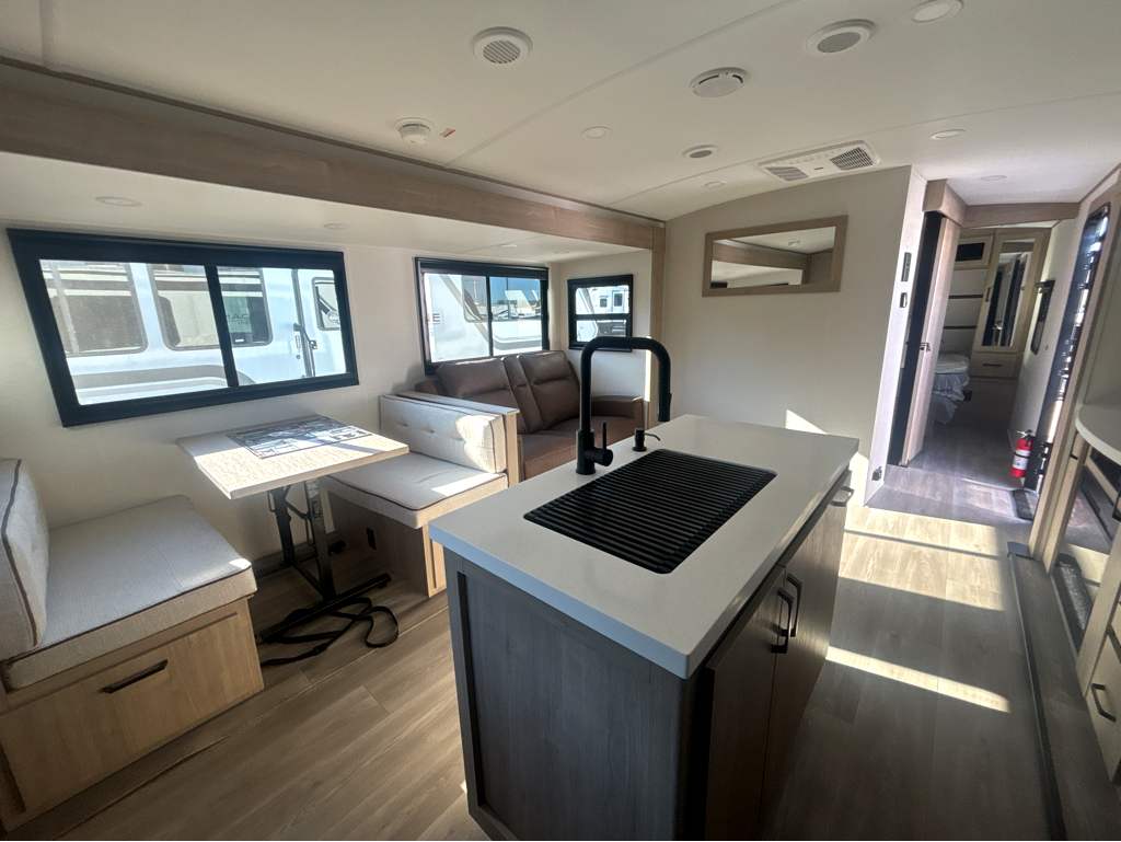 2026 GRAND DESIGN IMAGINE 2670MK - Image 13