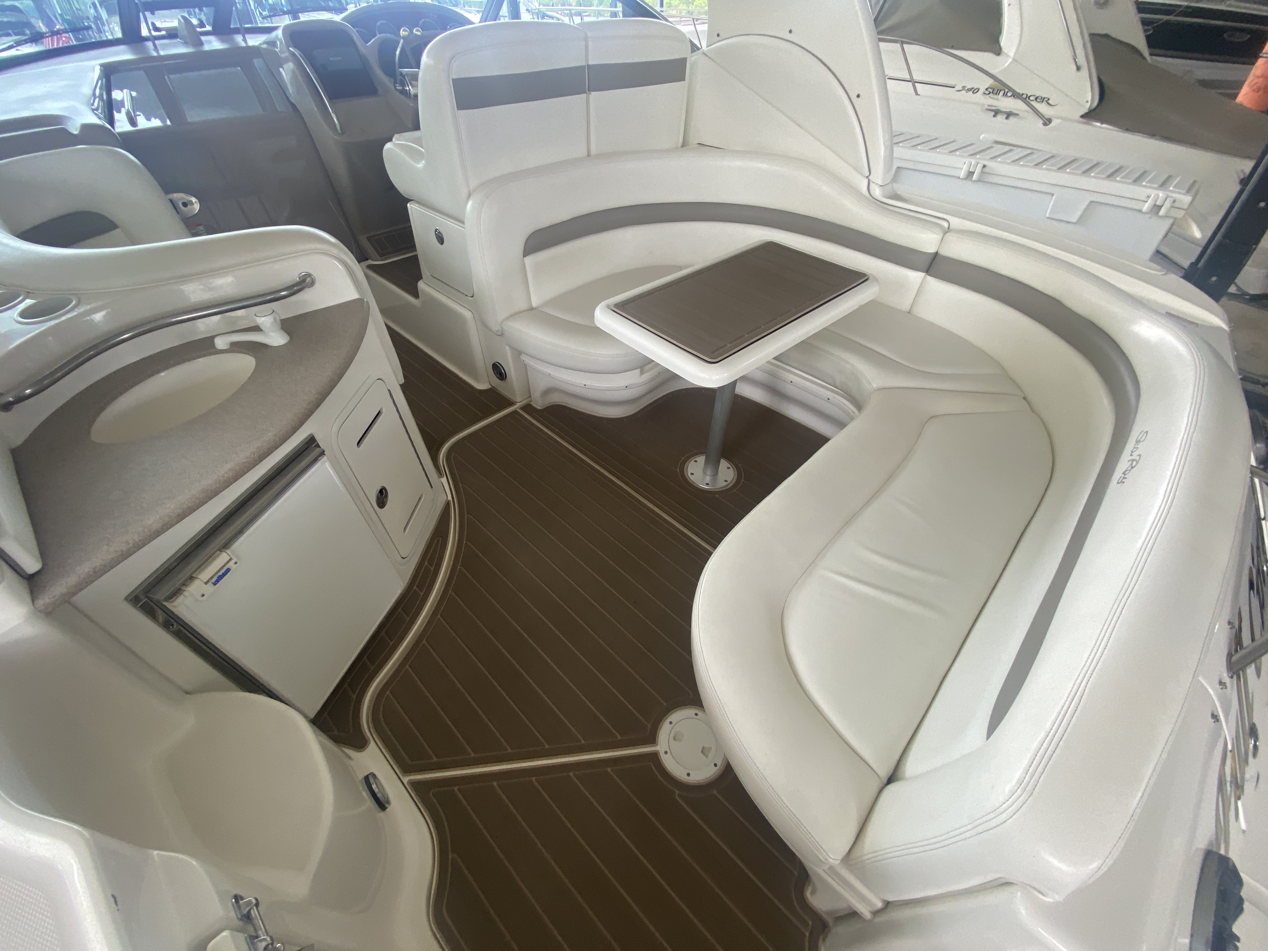 2003 Sea Ray 320 Sundancer - Image 24