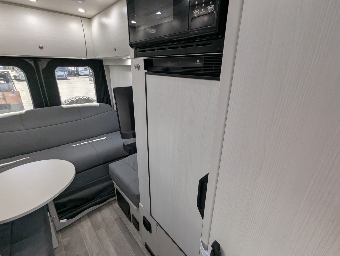 2024 Pleasure-Way Ascent TS - Image 29