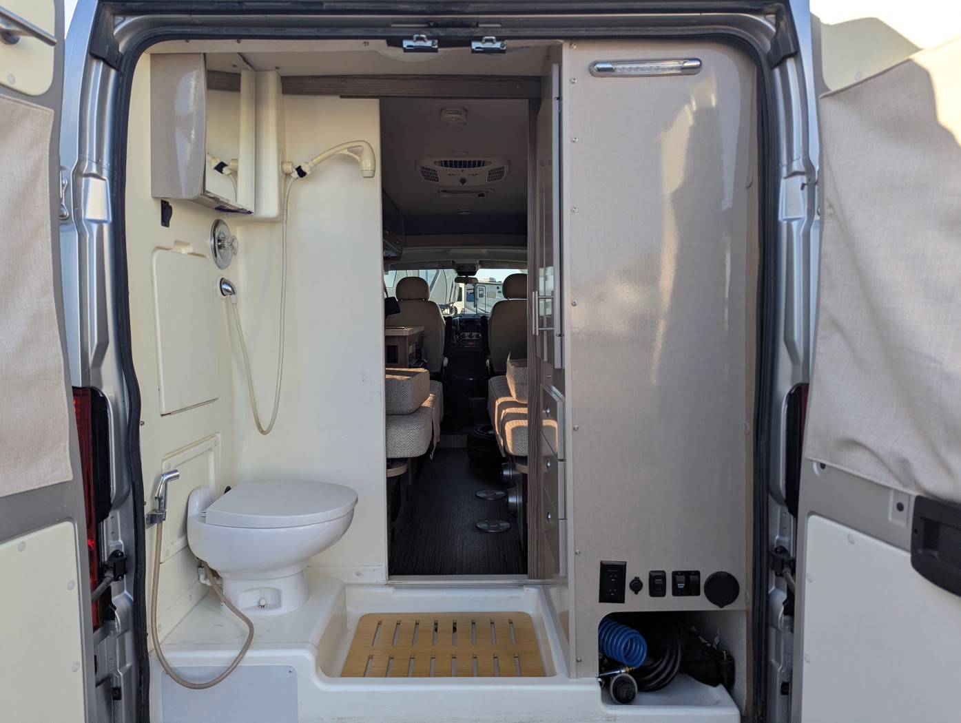 2020 Winnebago Travato 59K - Image 9