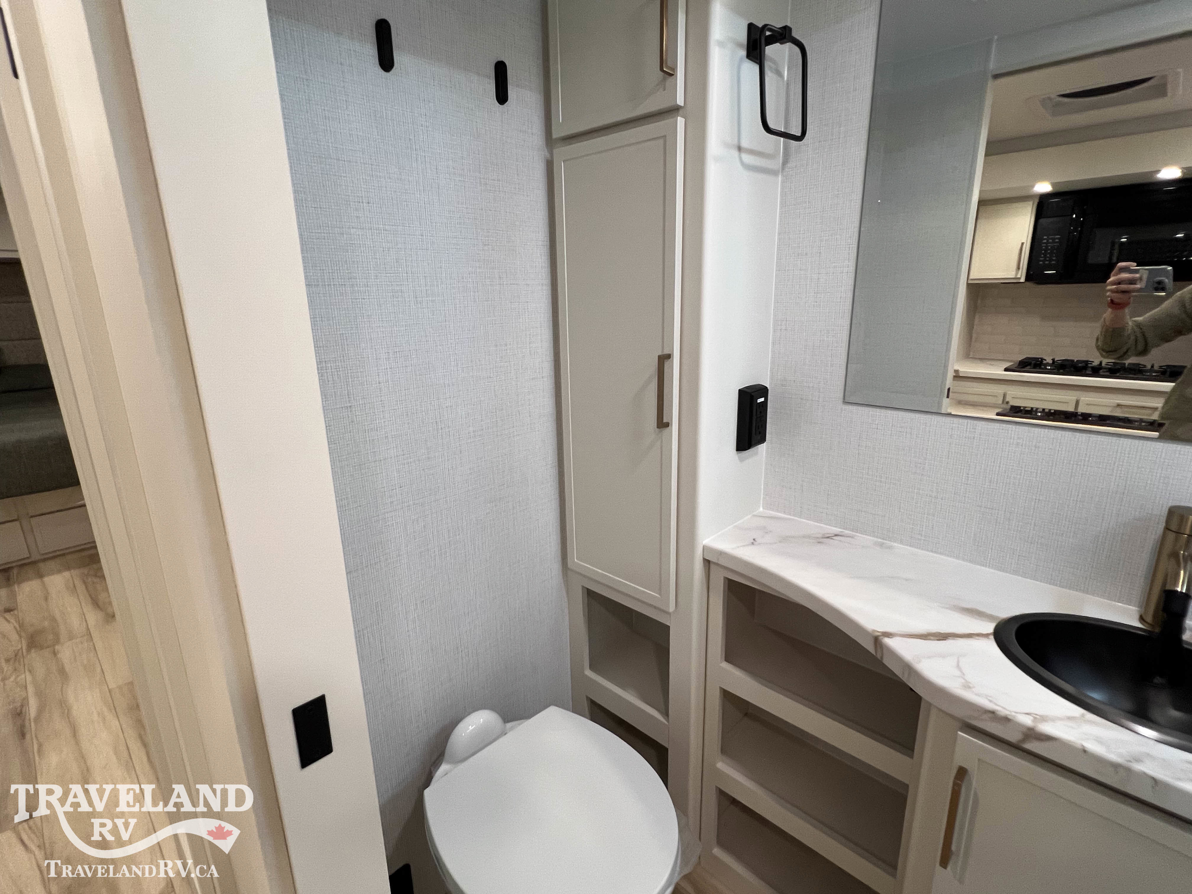 2026 Brinkley RV Model Ix 23x - Image 22