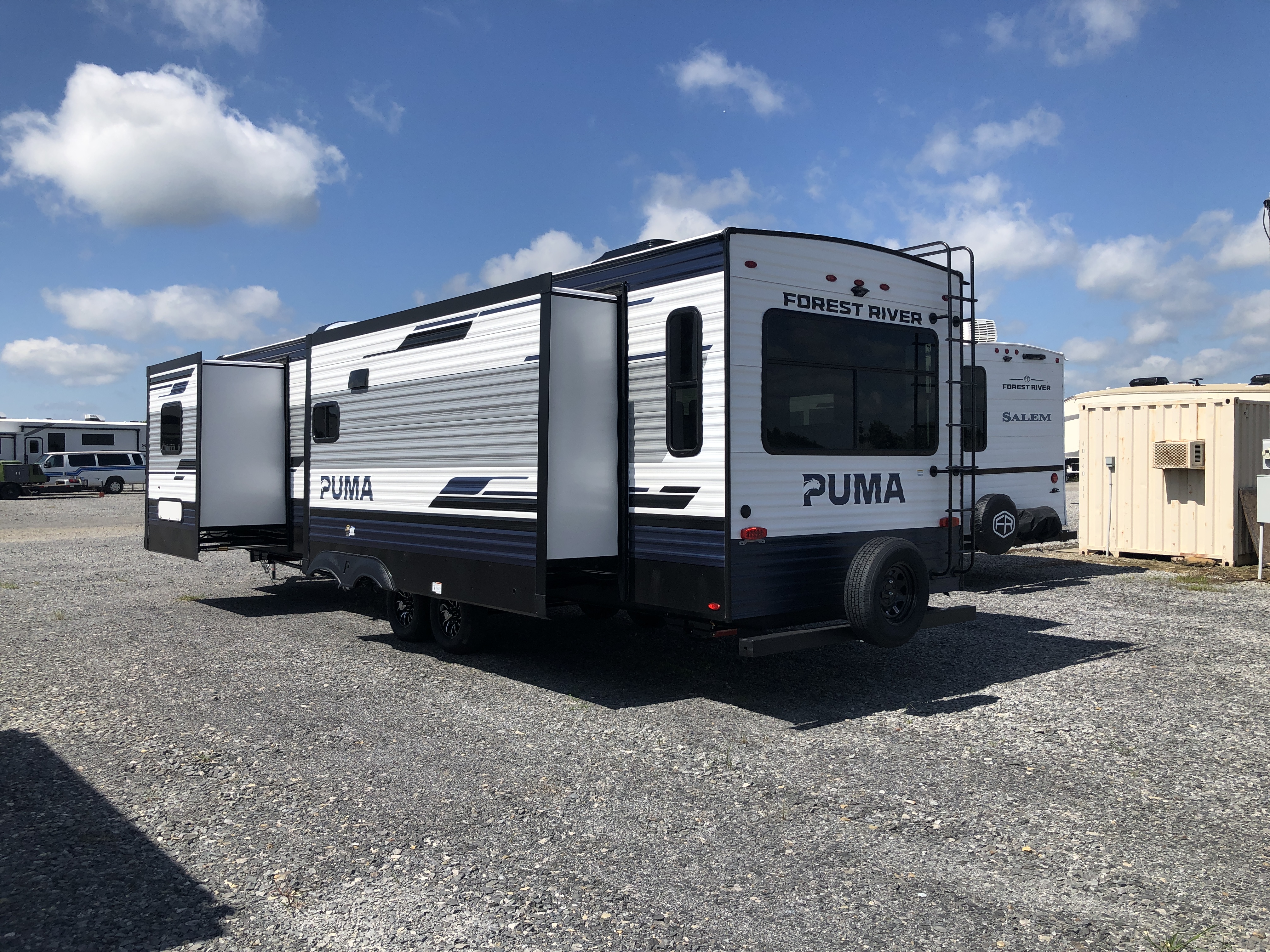 2027 Forest River Puma 31RLQS - Image 5