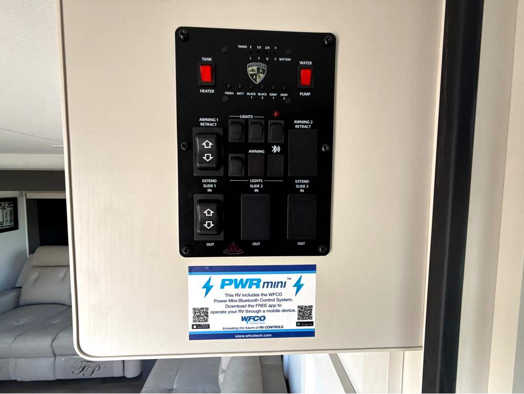 2027 VENTURE RV STRATUS 271VRK - Image 18