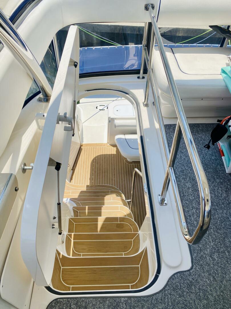 2006 Sea Ray 58 Sedan Bridge - Image 16
