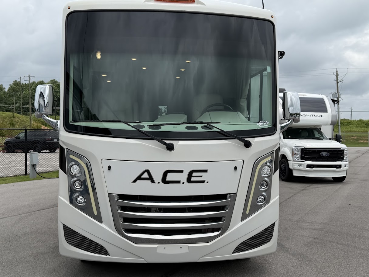 2023 THOR MOTOR COACH ACE 32B - Image 2