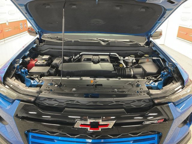 2024 Chevrolet Colorado Crew Cab ZR2 4WD T-Diesel - Image 11