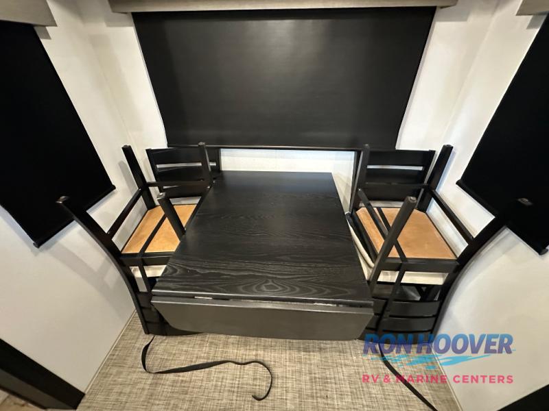 2026 PALOMINO 403LFT - Image 33