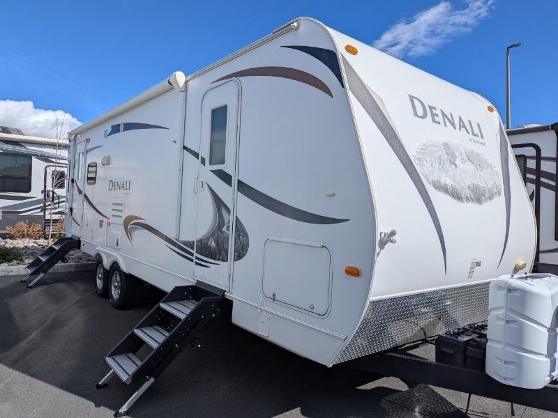 2012 Dutchmen Denali 265RL - Image 1