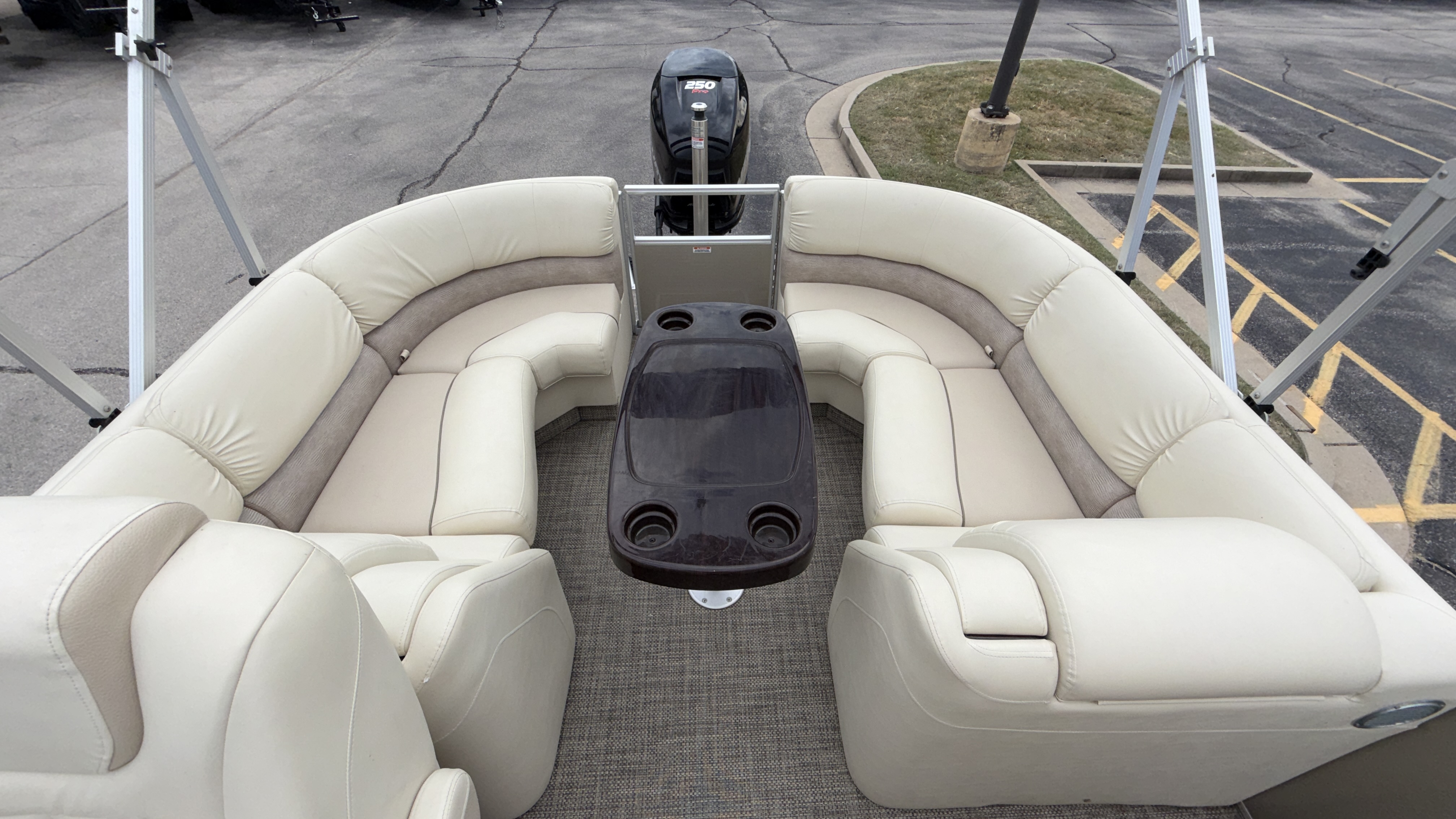 2015 Bennington 2550 RSR - Image 12