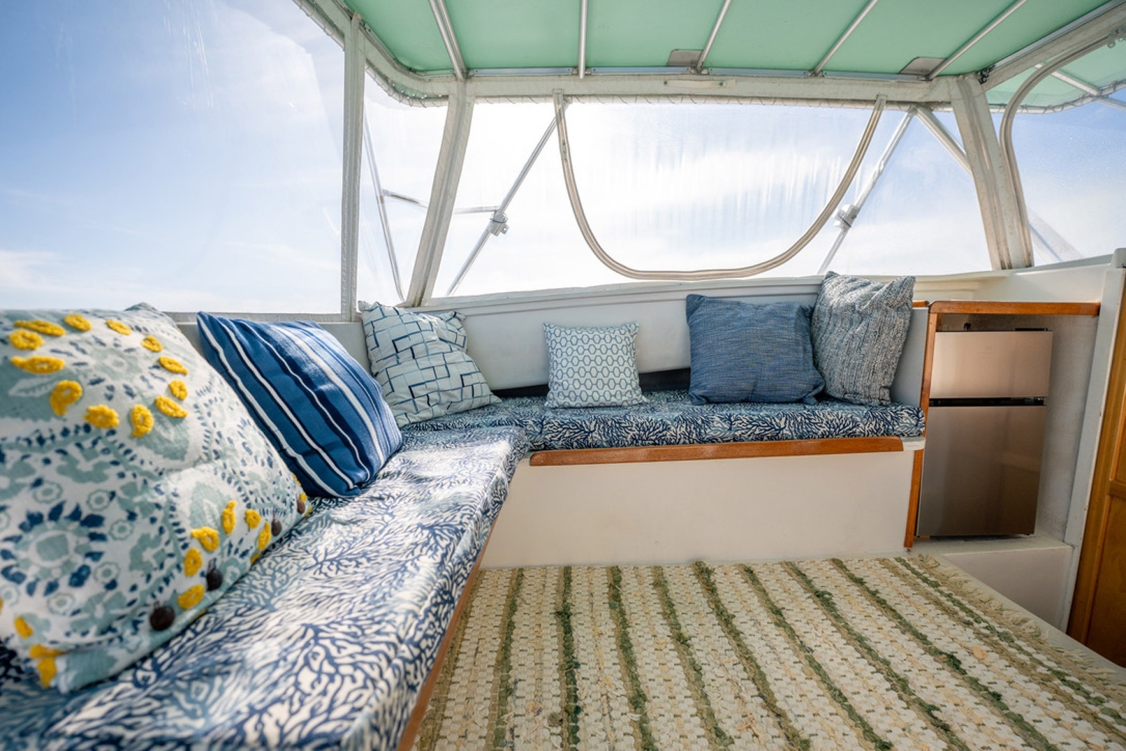 2005 Custom Michael Fitz 34' Pilothouse - Image 9