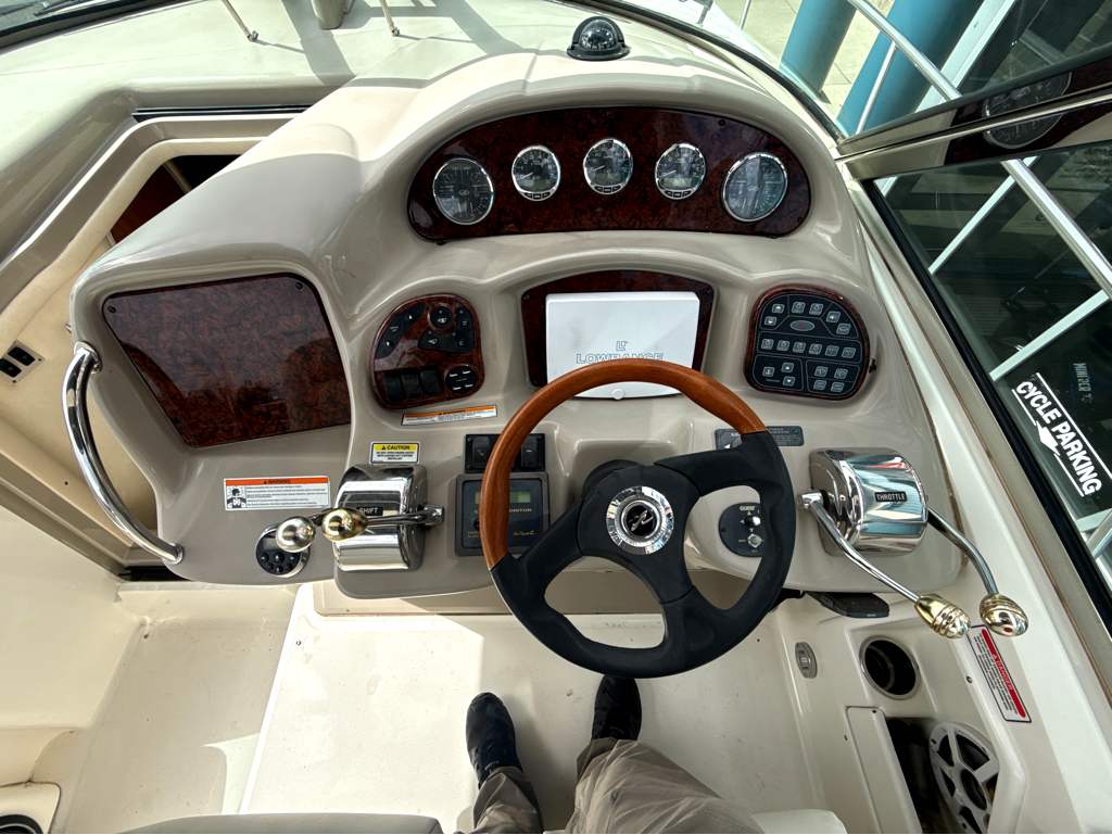 2006 Sea Ray 320 Sundancer - Image 23