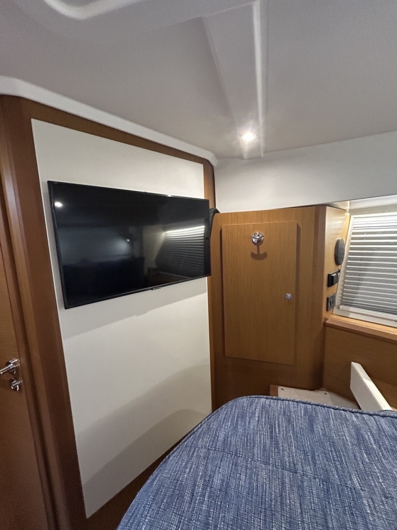 2022 Beneteau ST - Image 53