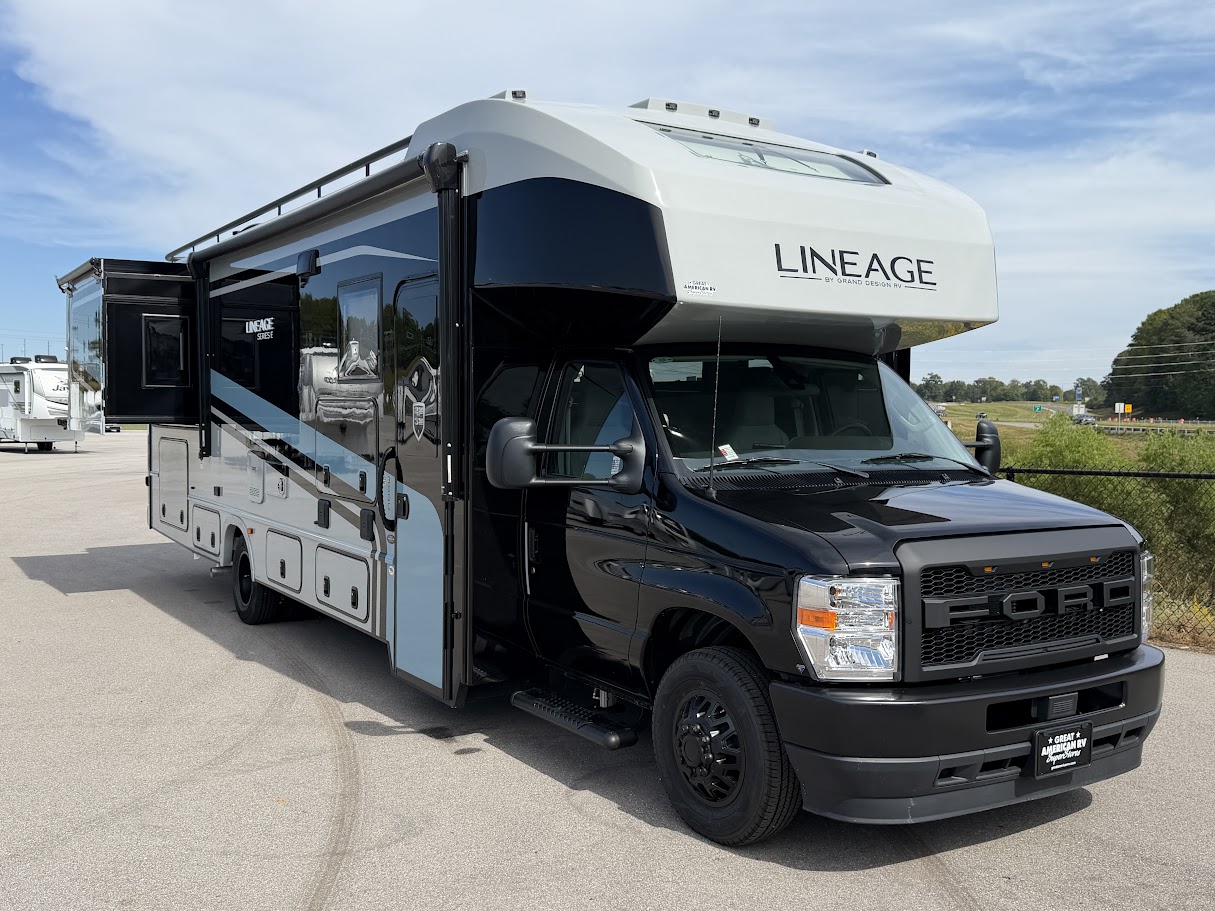 2027 GRAND DESIGN LINEAGE SERIESE 30DC - Image 1