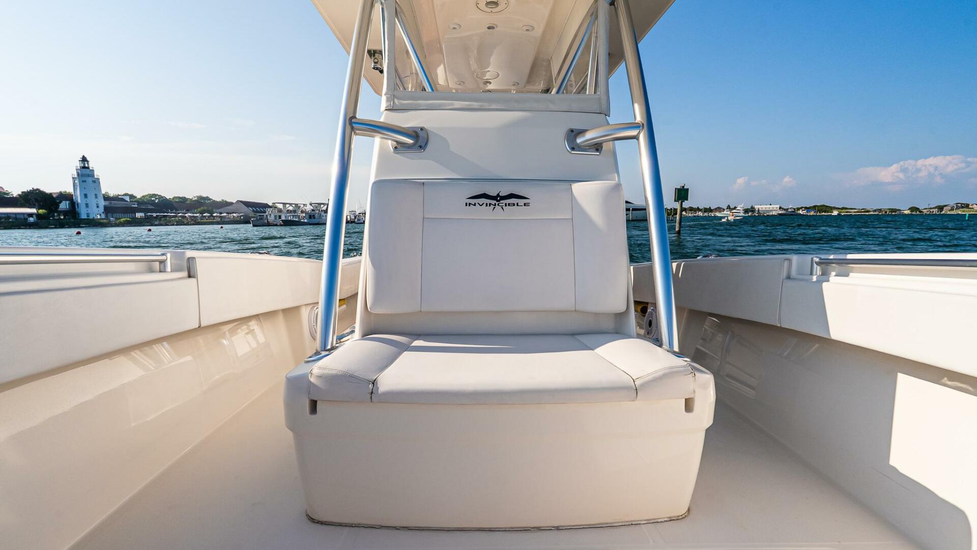 2016 Invincible 33 Open Fisherman Base - Image 27