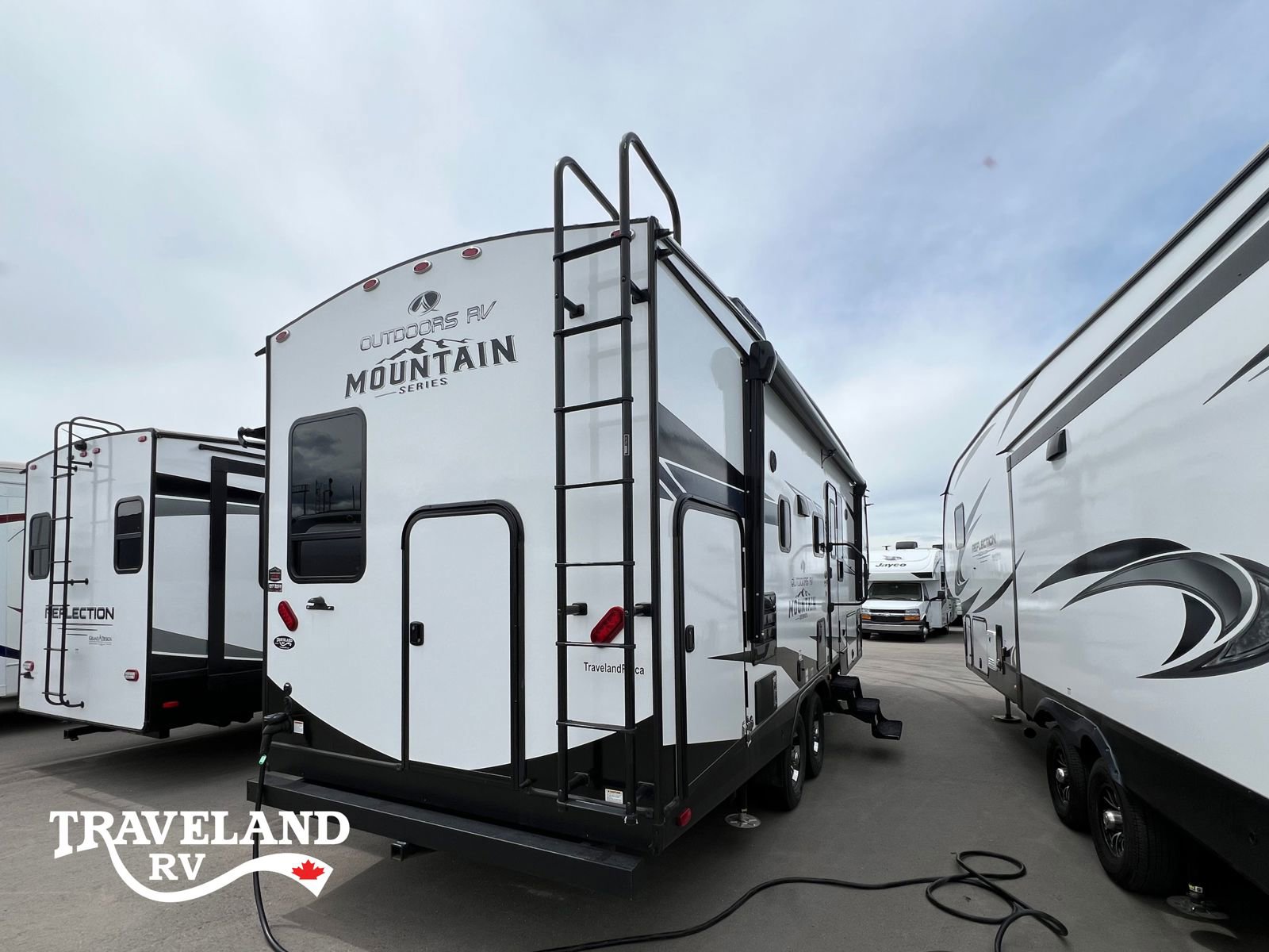 2023 Outdoors RV Mountain Series Glacier Peak F27MKS - Image 8