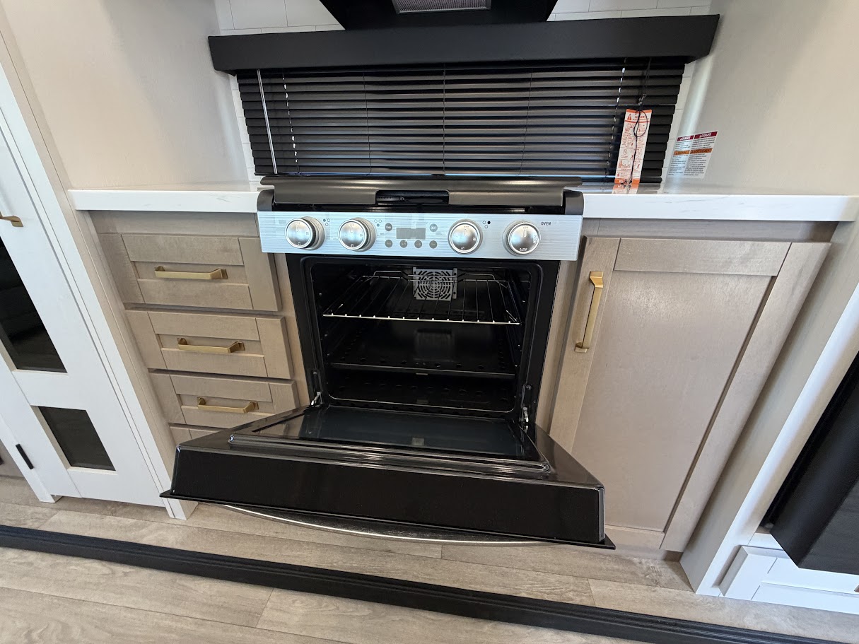 2027 JAYCO EAGLE 29RLC - Image 32