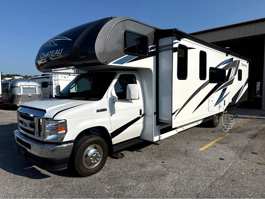 2024 THOR MOTOR COACH CHATEAU 31WV - Image 2
