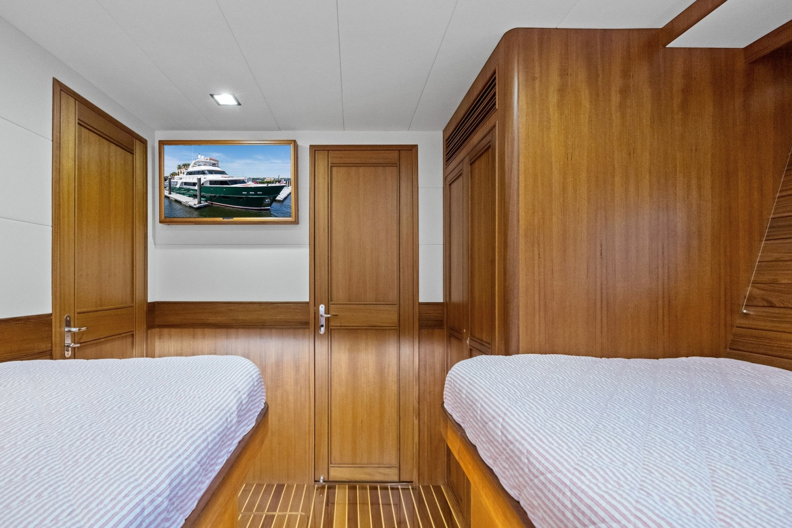 2024 Marlow 90V - Image 49