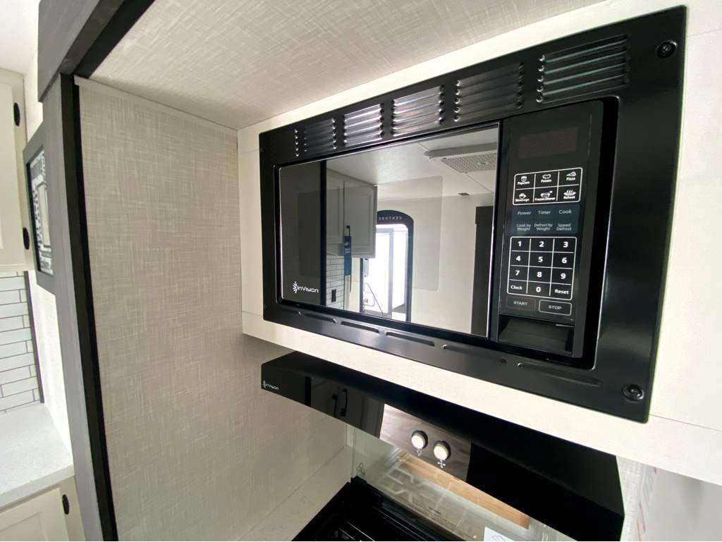 2026 VENTURE RV SPORTTREK 333VMI - Image 25