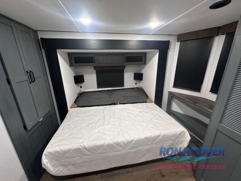 2026 PALOMINO PUMA 423LFT - Image 9