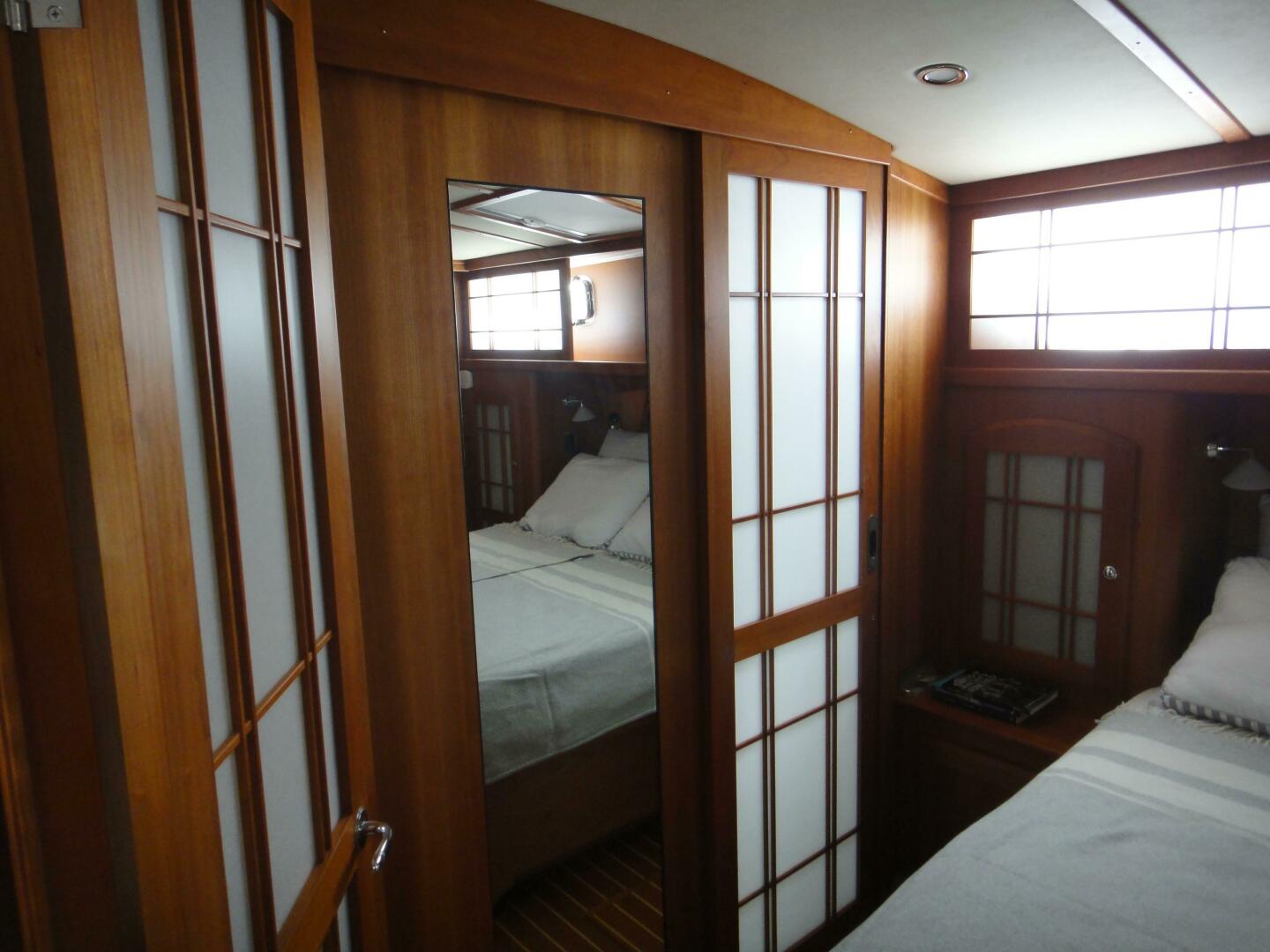 2018 Sabre 48 Salon Express - Image 19