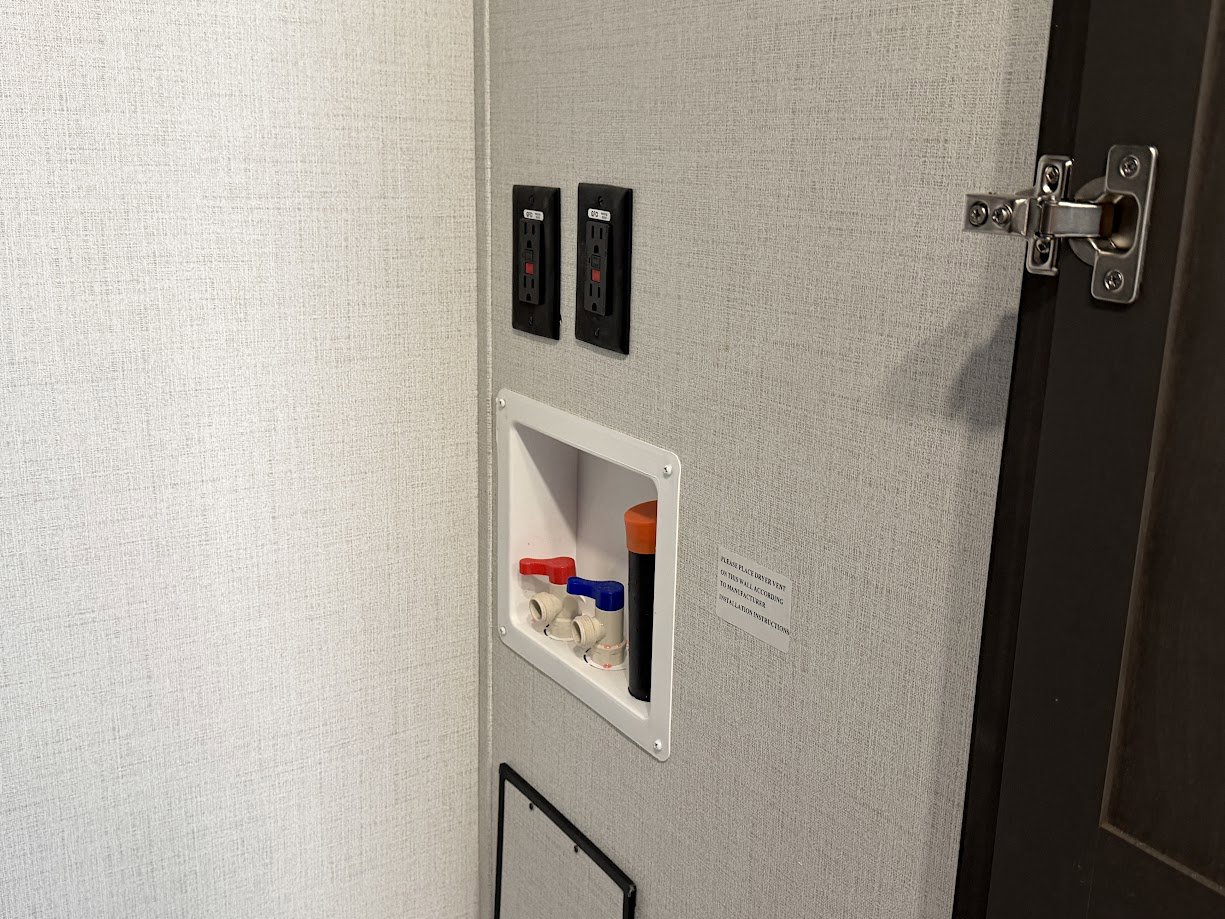 2026 Keystone ALPINE 3710FL - Image 72