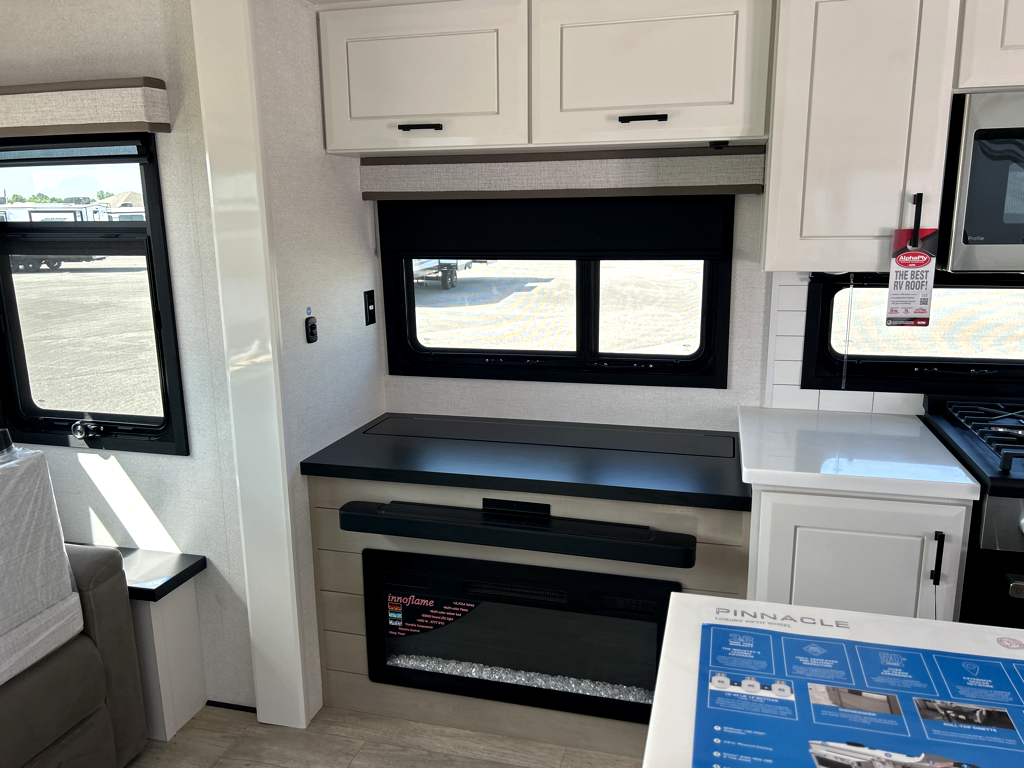 2026 JAYCO PINNACLE 36FBTS - Image 13