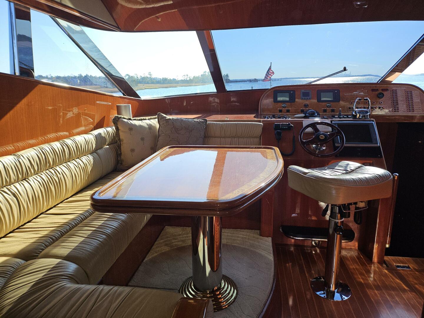 2003 Johnson Flybridge - Image 19