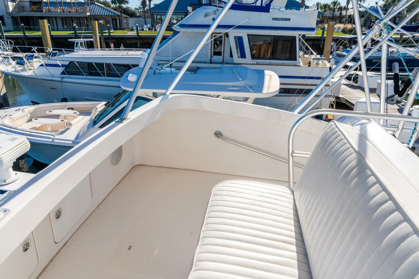 2004 Luhrs Convertible - Image 22