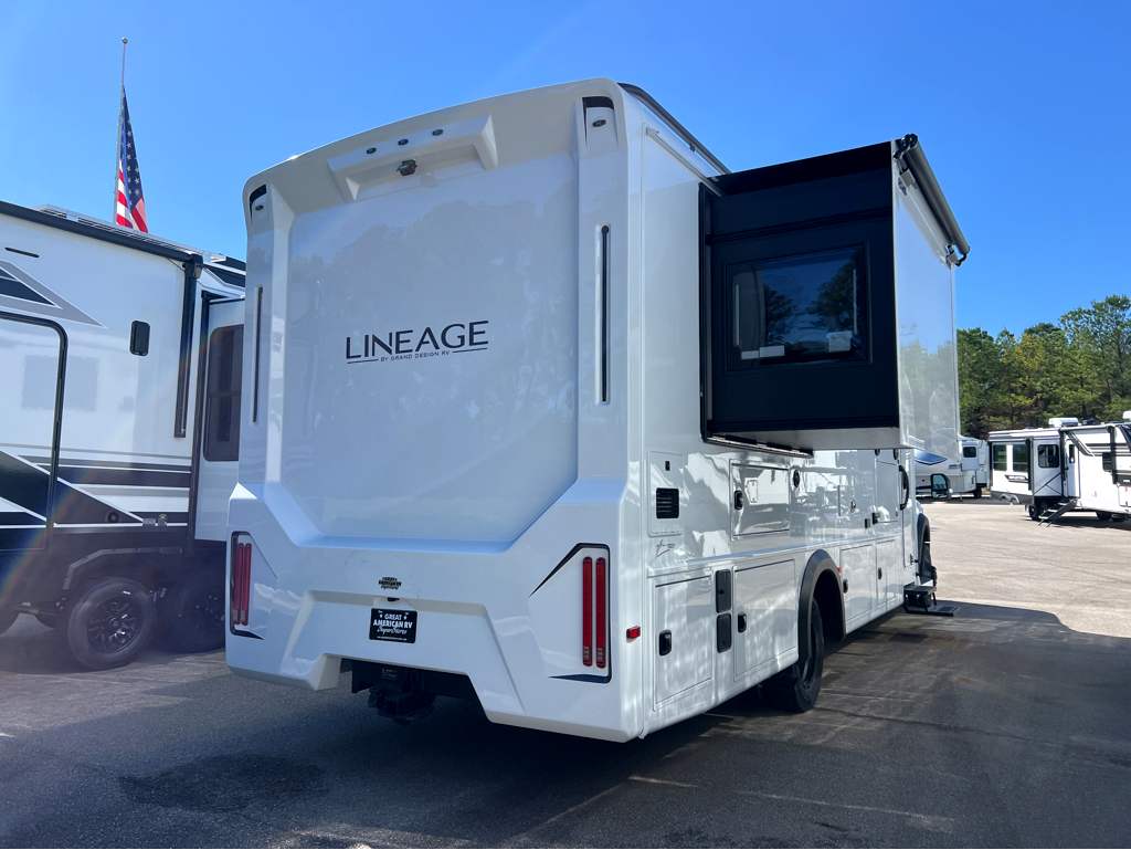 2026 GRAND DESIGN LINEAGE SERIES F 31ZW - Image 4