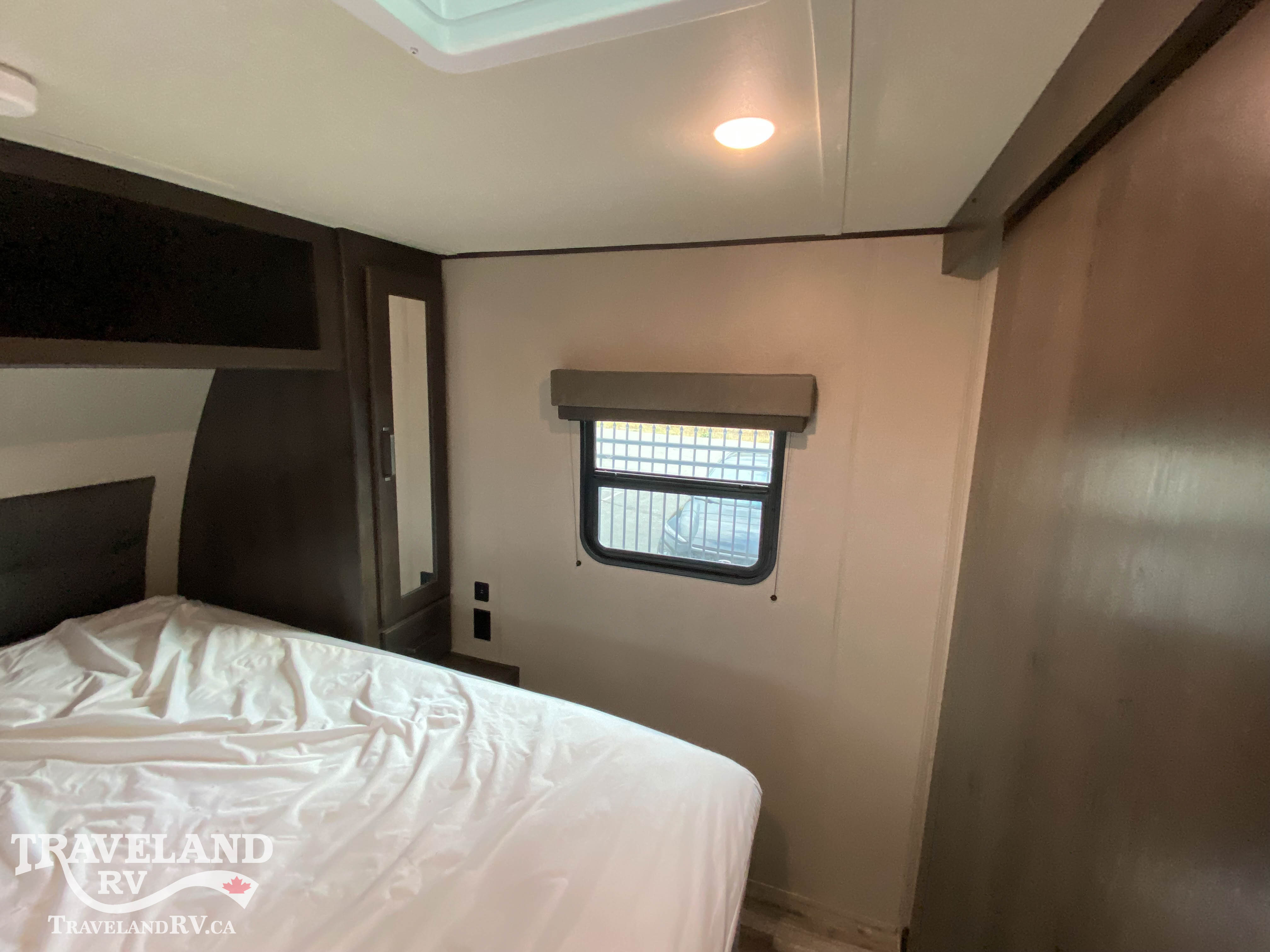 2023 Grand Design Transcend XPLOR 221RB - Image 13