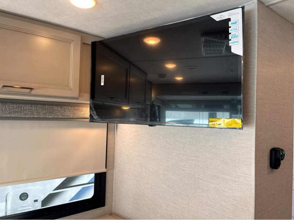 2026 THOR MOTOR COACH RESONATE 29D - Image 22