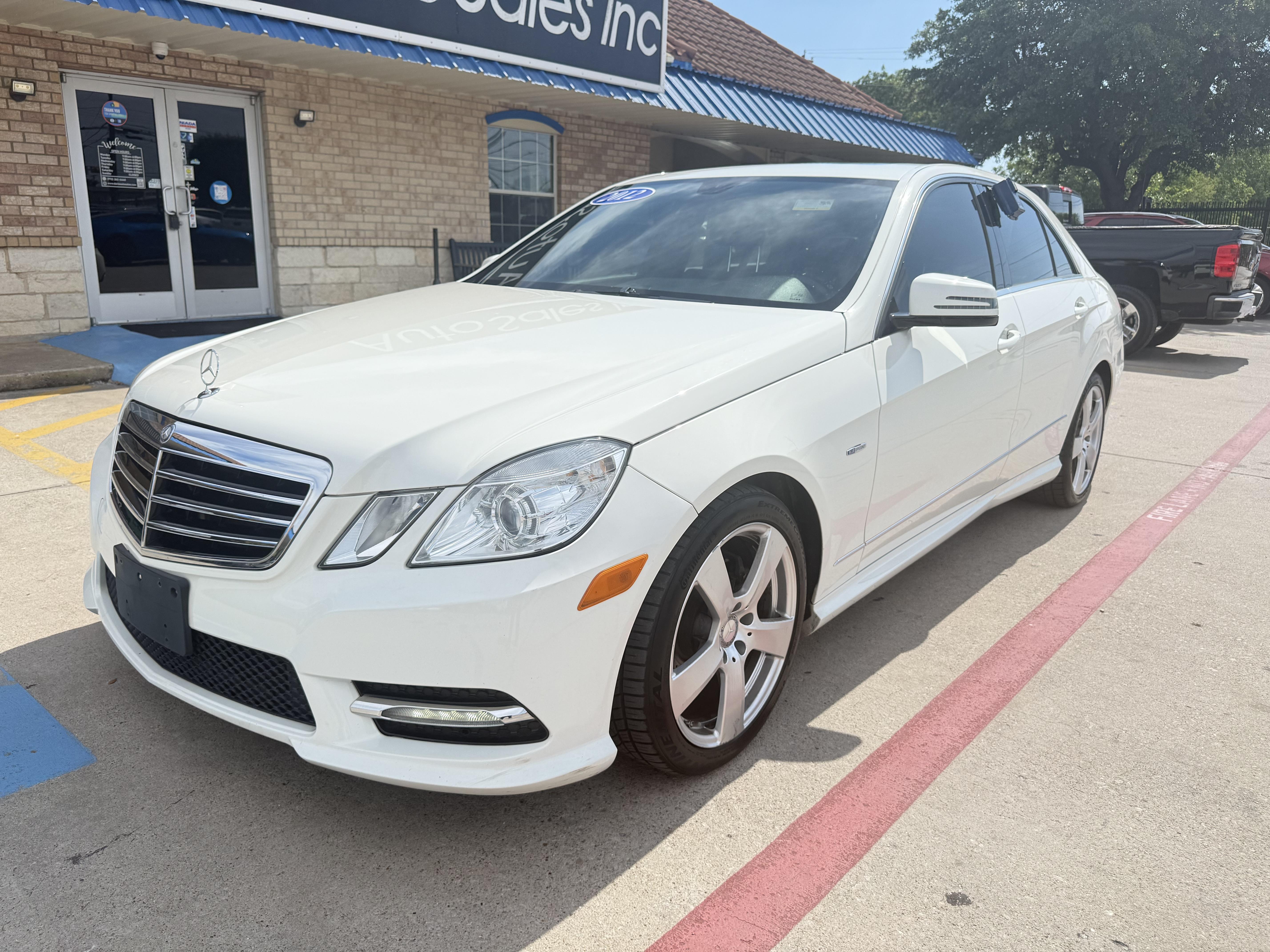 2012 MERCEDES BENZ E Class Sedan 4D E350 - Image 1