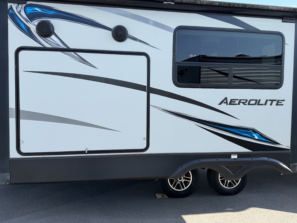 2019 DUTCHMEN AEROLITE 3303RL - Image 4