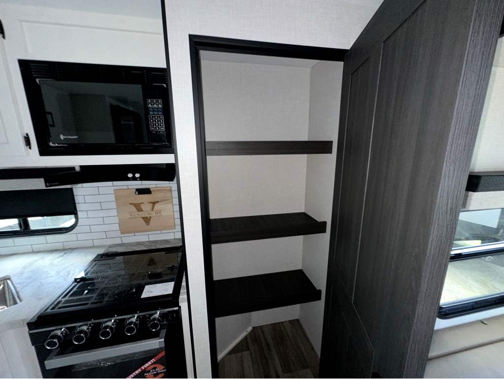 2026 VENTURE RV SPORTTREK 291VRK - Image 14