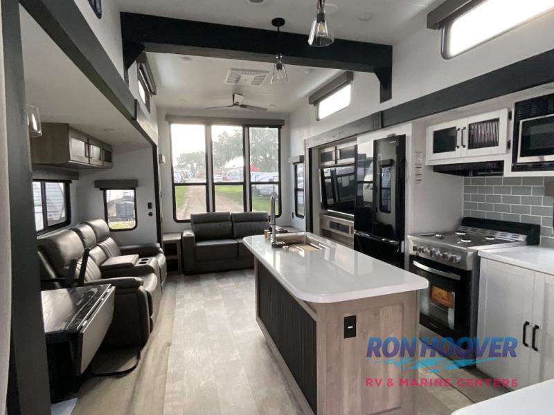 2026 PALOMINO PUMA 401LFT - Image 4