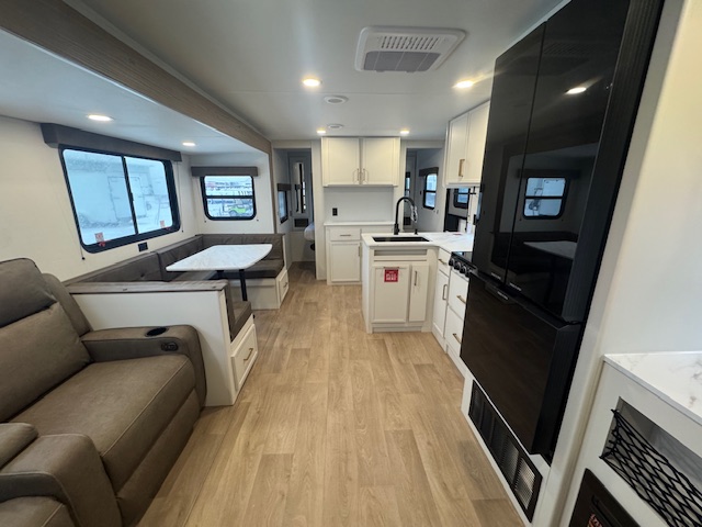 2026 TRANSCEND XPLORR 27DBX - Image 15