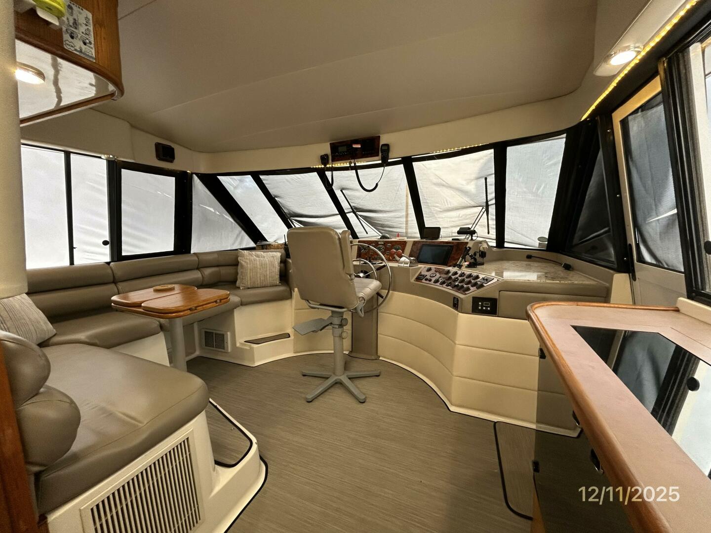 1998 Bayliner 4788 - Image 39
