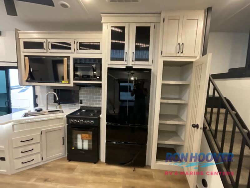 2026 PALOMINO 429LFT - Image 7