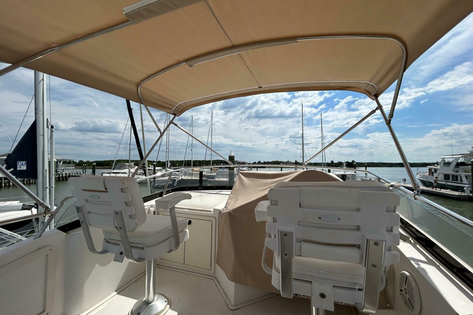 2004 Sabre 36 Flybridge - Image 11