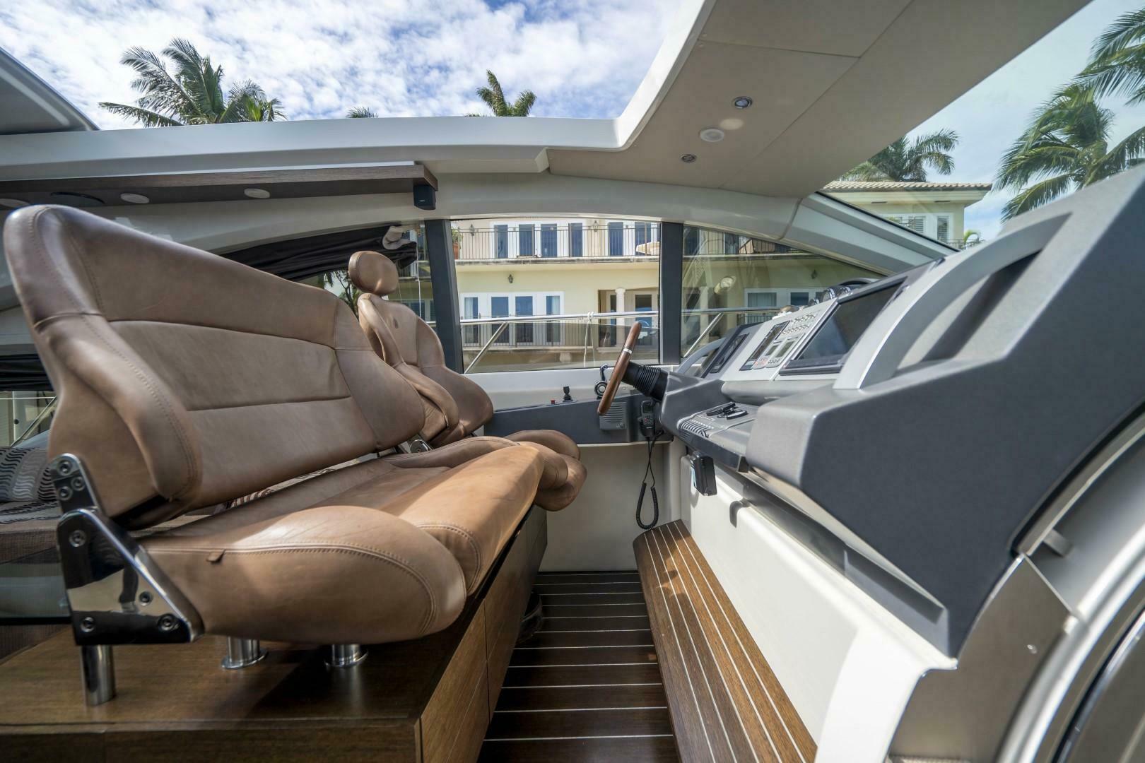 2007 Azimut 68S - Image 23