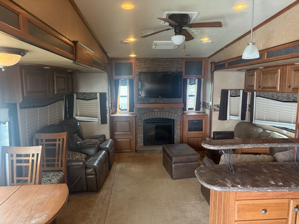 2013 Jayco 361 REQS - Image 6