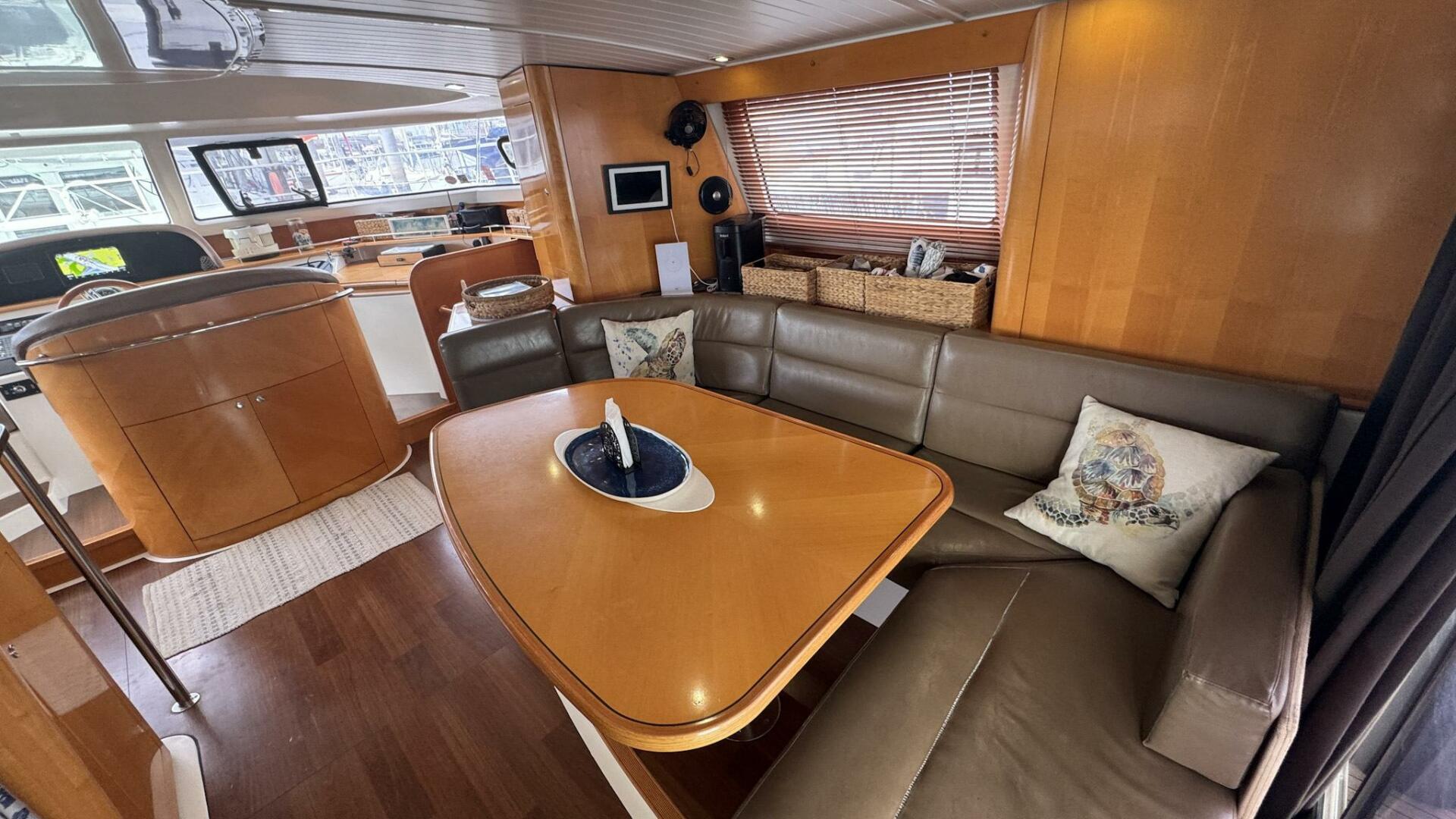 2009 Fountaine Pajot Cumberland 46 - Image 9