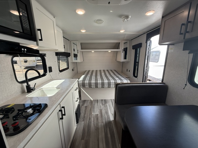 2025 Jayco Jay Flight SLX 175FQW - Image 10