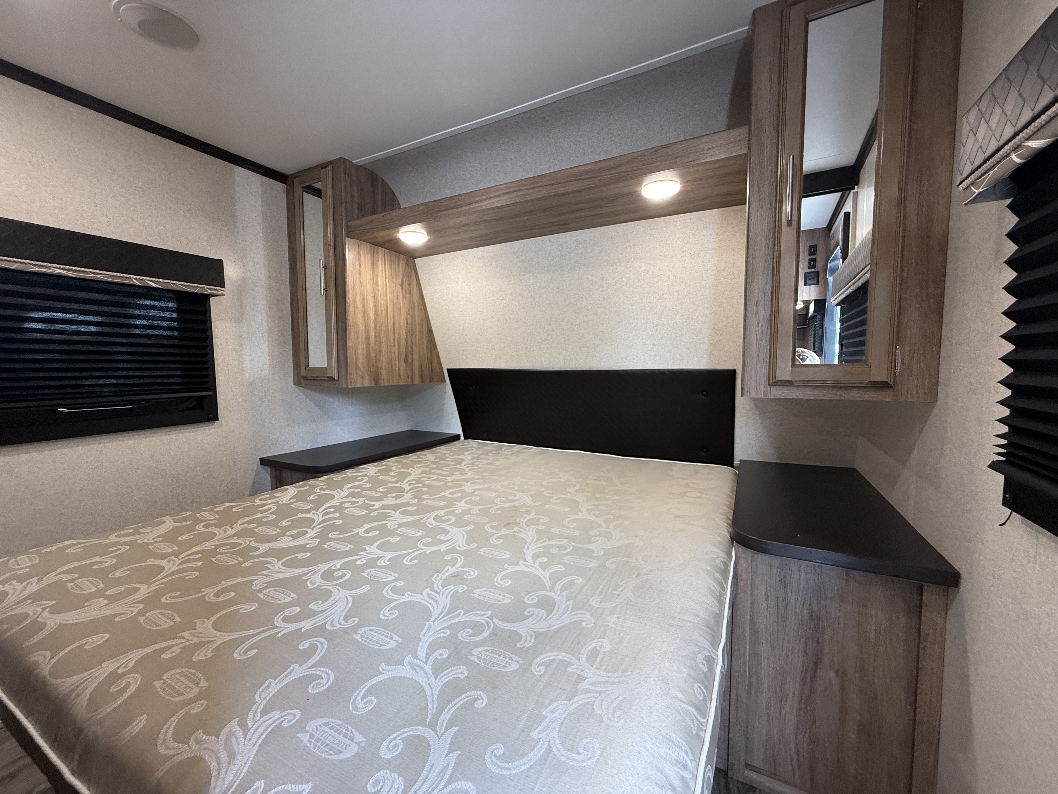 2018 Jayco Jay Feather 25BH - Image 19