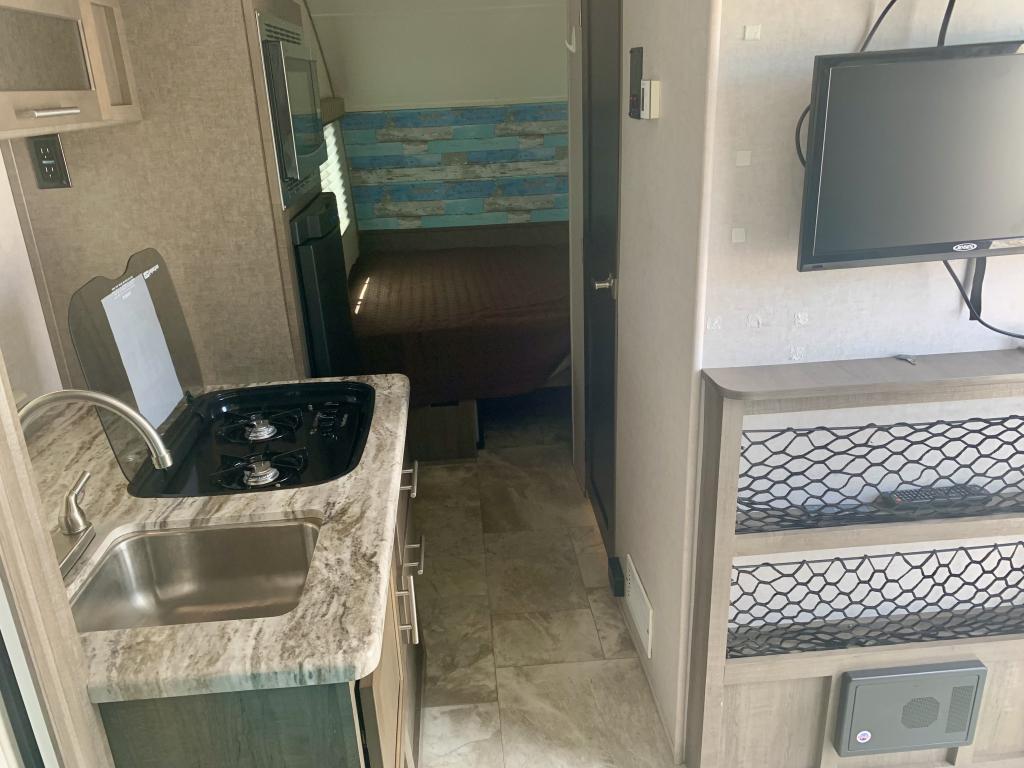 2019 FOREST RIVER 190 - Image 28